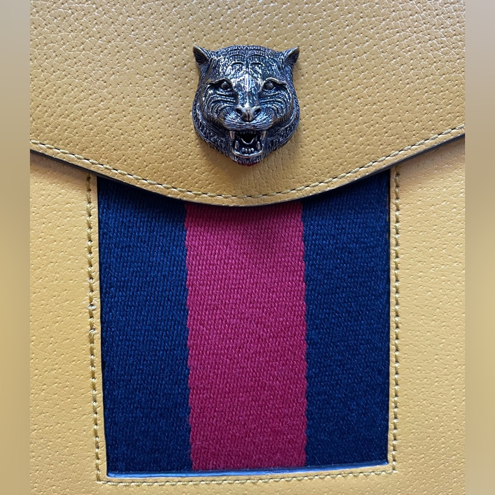 Gucci Animalier Yellow Shoulder Bag - Picture 6 of 15
